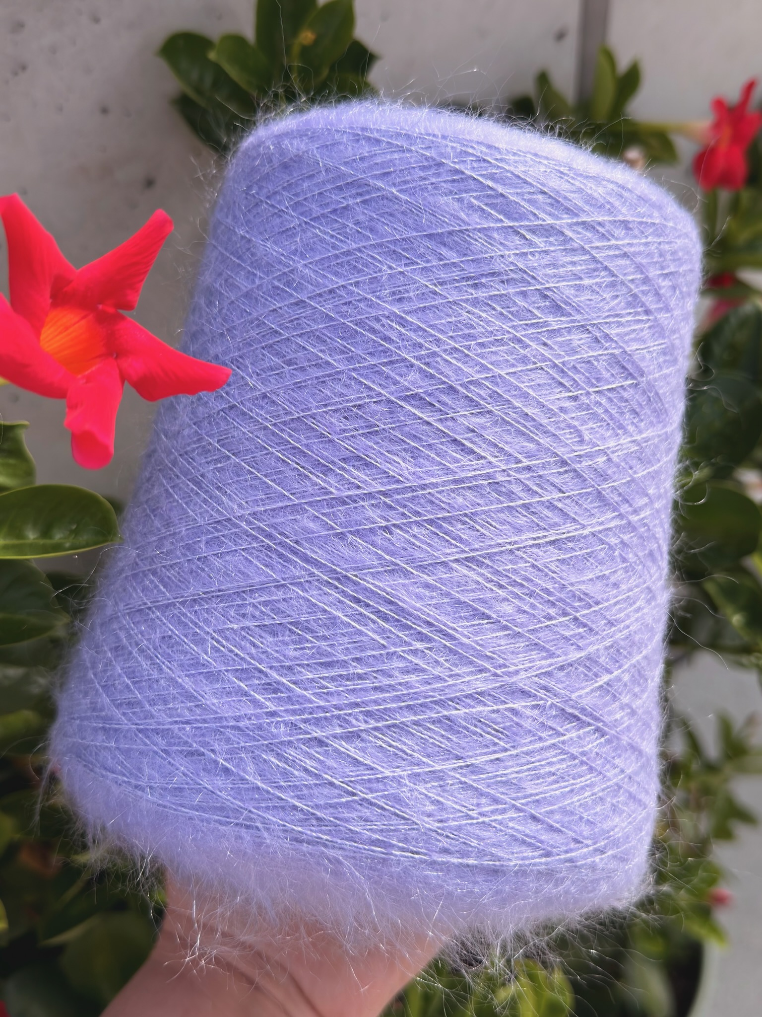 Royal Kid Silk Nm 9000 – Filato Super Kid Mohair e seta col. Lavanda perlato | Zimpfer Wolle Selezione foto 4